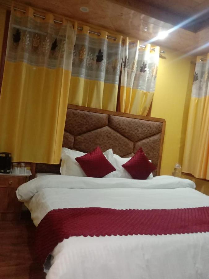 Floret Sojourn Hotel Shimla Exterior photo
